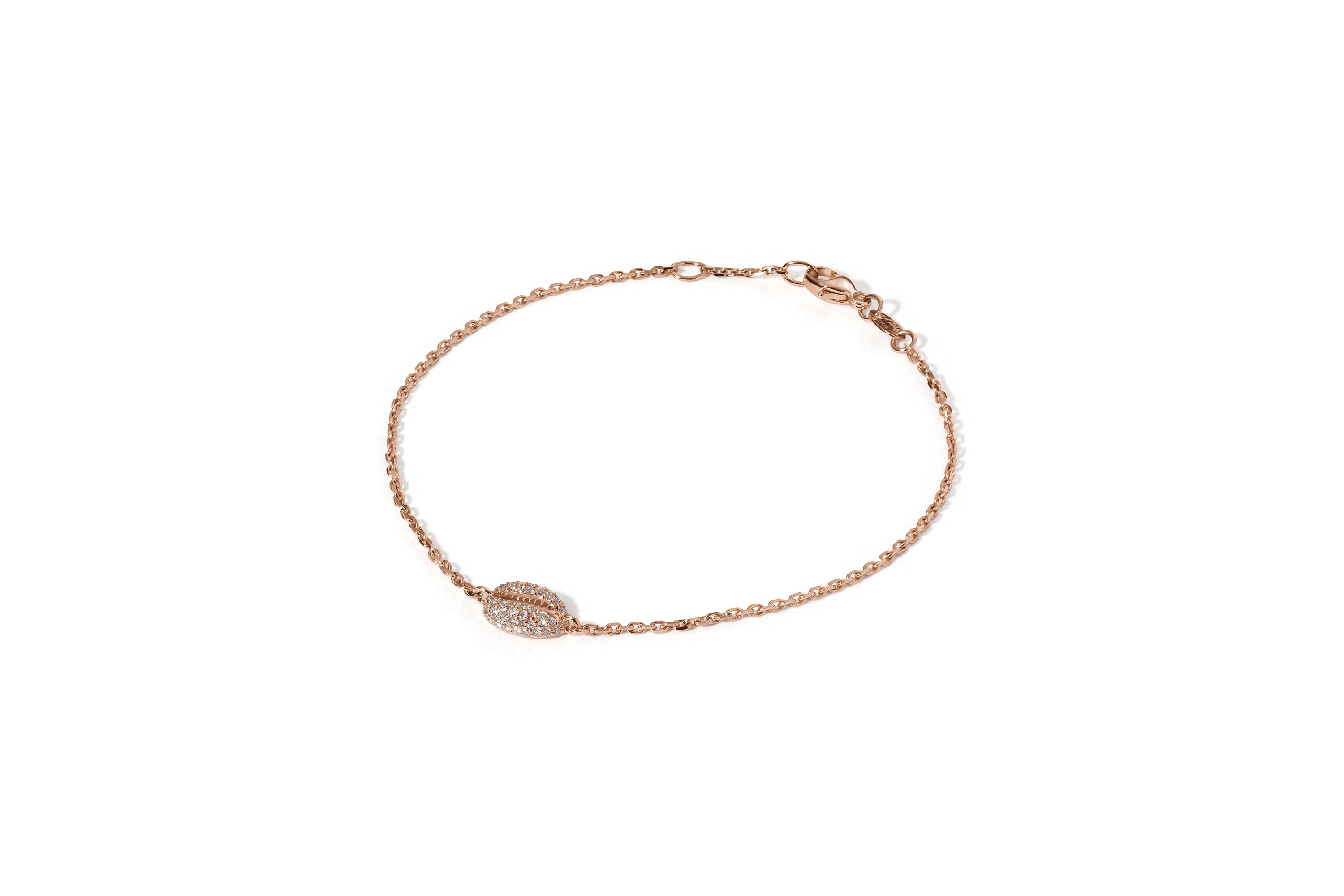 Das RHEA ROSÉGOLD von Atelier Sofia ist ein zartes Armband mit einem strukturierten Anhänger und im Labor gezüchteten Brillanten-Kristallen. Es verfügt über ein 18-Karat-Roségold-Finish und einen Karabinerverschluss und ist somit perfekt für legere und formelle Anlässe.